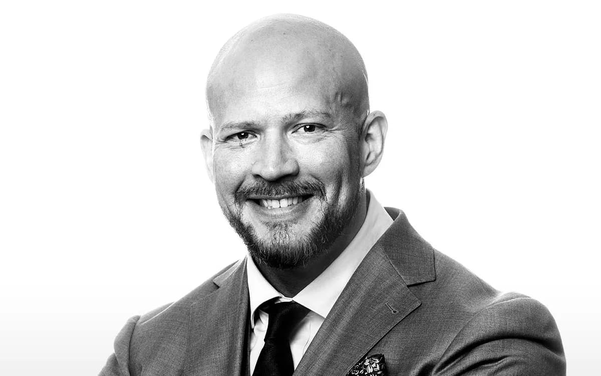 Porträtt av Dennis Lavesson