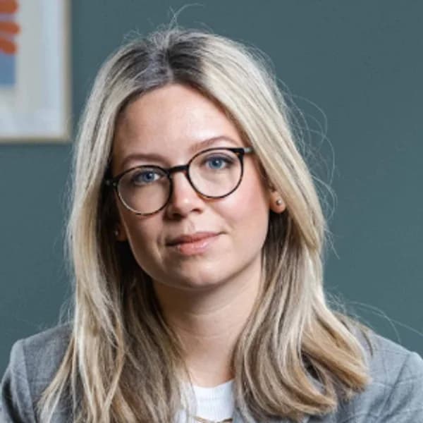 Porträtt av Aline Sellevy